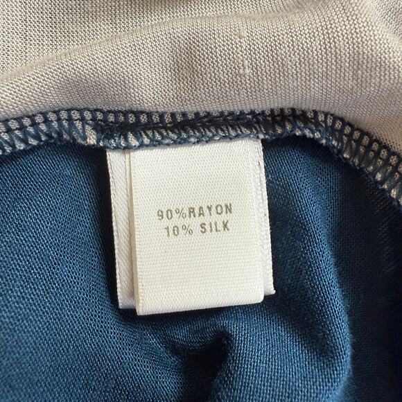 St. John Top Blouse Womens Medium Silk Blend Long Sleeve $295 Nautical SOFT NEW - Picture 11 of 13